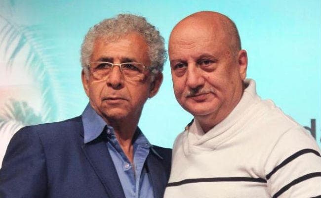 ''और कितनी आजादी चाहिए आपको?'' नसीरुद्दीन शाह के बयान पर अनुपम खेर