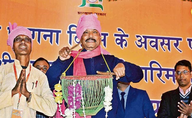 झारखंड अनुसूचित जनजाति आयोग बनेगा : मुख्यमंत्री रघुवर दास