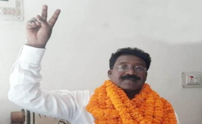 कोलेबिरा में कांग्रेस की जीत और झारखंड पार्टी की हार के कारण