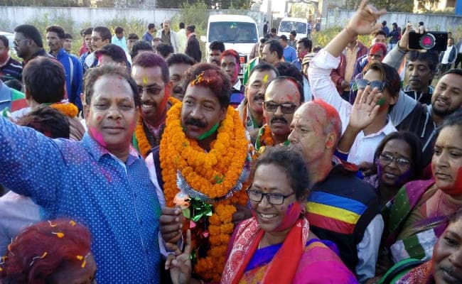 VIDEO : कोलेबिरा में एनोस का गढ़ ध्‍वस्‍त, कांग्रेस ने किया किला फतह, नमन विक्‍सल 9658 वोट से जीते