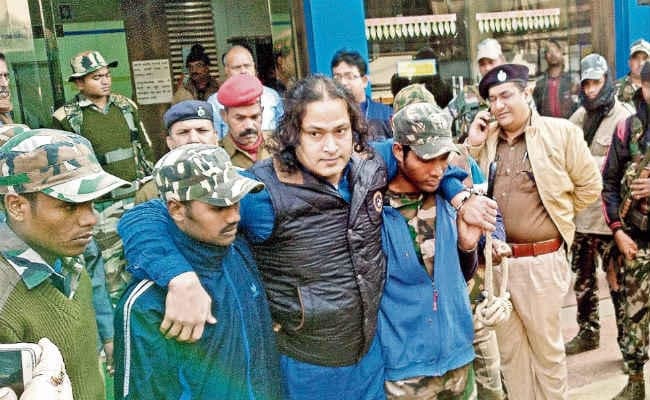 दुमका : डॉन अखिलेश के पेट व घुटने में दर्द, अल्ट्रासोनोग्राफी हुई