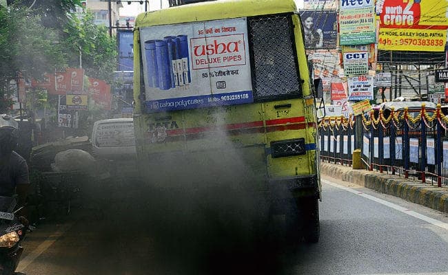 पटना : शहर की हवा को जहरीली बना रहे काला धुआं उगलने वाले डीजल वाहन