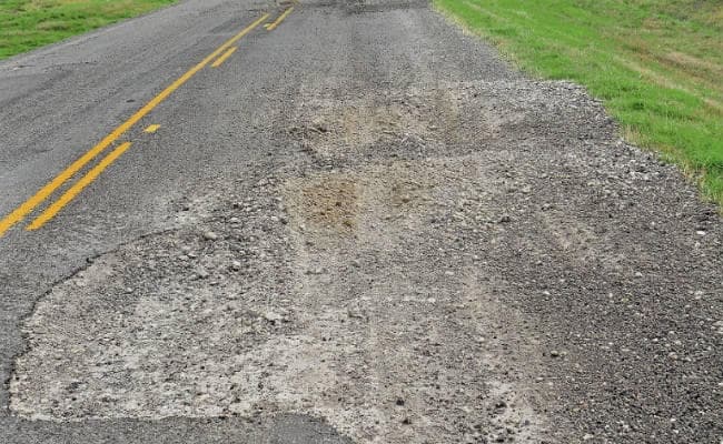 बिहार में ग्रामीण सड़कों के रखरखाव में 20 हजार को मिलेगा रोजगार, 10 हजार लोगों की होगी स्थायी बहाली