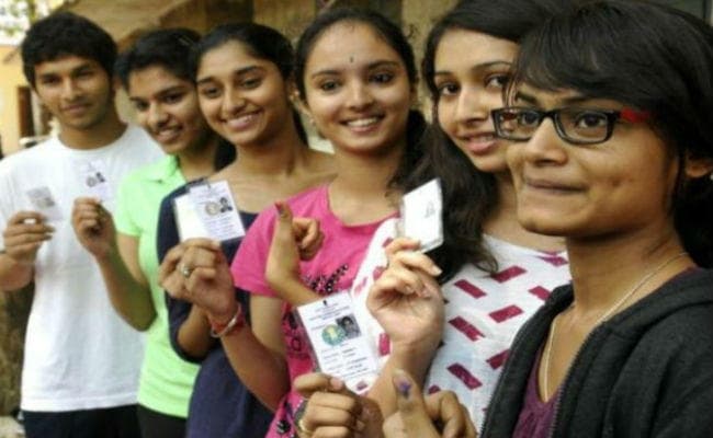 लोकसभा आम चुनाव 2019 की उलटी गिनती शुरू, पहली बार 60 लाख से अधिक युवा मतदान करने को तैयार