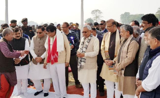 मिथिलांचल को नये वर्ष का मिला तोहफा, CM नीतीश और केंद्रीय मंत्री ने किया एयरपोर्ट का शिलान्यास