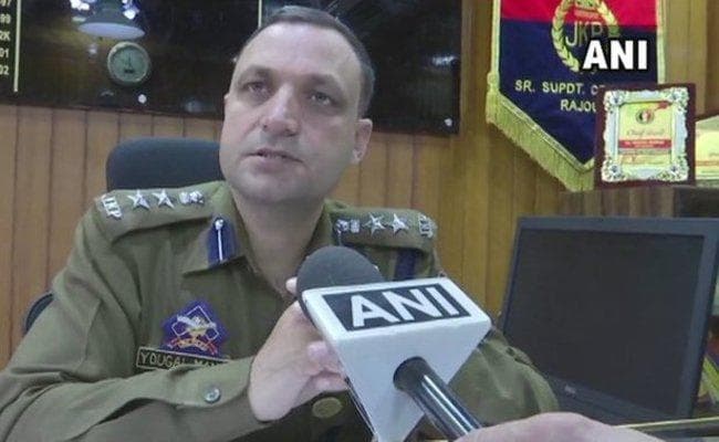 पाक ने राजौरी में भारत की अग्रिम चौकियों को बनाया निशाना, एहतियातन स्कूल बंद