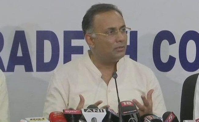 कर्नाटक में कैबिनेट विस्तार : मंत्रिमंडल से हटाने पर कांग्रेस विधायक ने दी इस्तीफे की धमकी