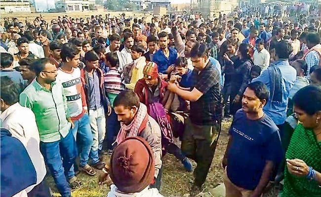 फुलवारीशरीफ : स्कॉर्पियो सीख रही युवती ने नियंत्रण खोया, एक ही परिवार के पांच लोगों को रौंदा, महिला व बच्ची की मौत