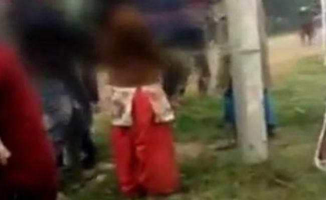 मुजफ्फरपुर : प्रेमी युगल को पोल से बांध कर पीटा, लगाया जुर्माना