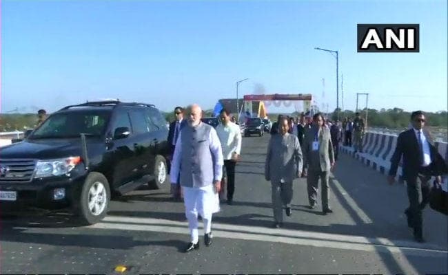 पीएम मोदी ने देश के सबसे लंबे पुल ‘बोगीबील ब्रिज’ का उद्घाटन किया