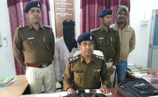 एनटीपीसी-त्रिवेणी का हाईवा जलाने के मामले में पुलिस ने किया एक उग्रवादी को गिरफ्तार