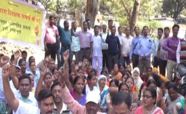 रांची : पारा शिक्षक बोले, मंत्री नहीं मुख्यमंत्री से ही करेंगे वार्ता, सरकार द्वारा दिया गया समय आज होगा समाप्त