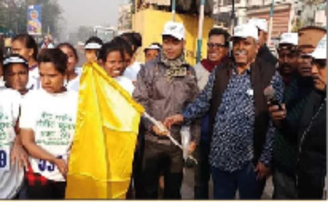 आसनसोल :  पुरूषों में अर्जुन, महिलाओं में पूजा बनी मैराथन विजेता