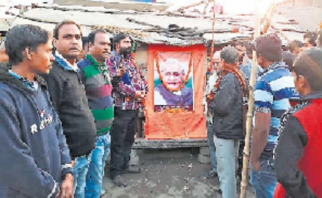 जयंती पर अटल बिहारी वाजपेयी को दी ‘अटल’ श्रद्धांजलि