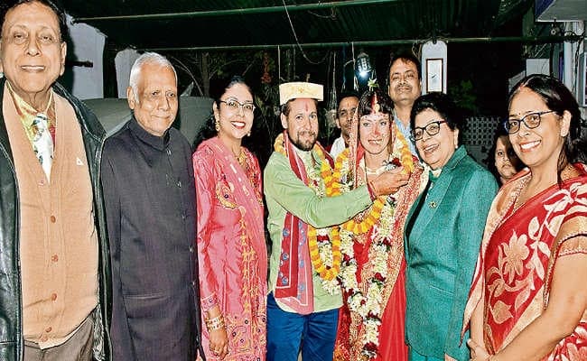 मुजफ्फरपुर :  अर्जेंटीना के जुआन को हंगरी की टिमी से प्रेम, मुजफ्फरपुर में शादी