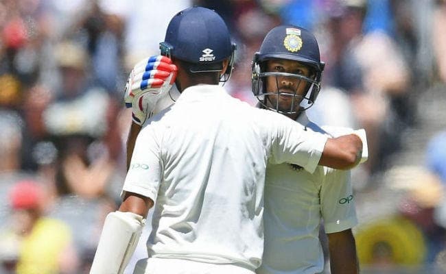 INDvsAUS 3rd Test : पहले दिन का खेल खत्म, डेब्यू मैच में मयंक ने खेली शानदार पारी, पुजारा ने जड़ा पचासा INDvsAUS 3rd Test : पहले दिन का खेल खत्म, डेब्यू मैच में मयंक ने खेली शानदार पारी, पुजारा ने जड़ा पचासा
