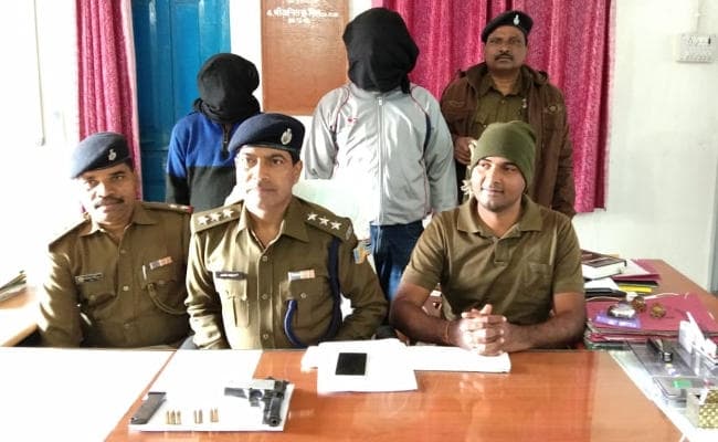 संजीव सिंह बघेला हत्याकांड में शामिल दो आरोपी गिरफ्तार, जेल भेजे गये