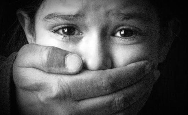 सीतामढ़ी : घर के आंगन में खेल रही दो वर्ष की बच्ची से चार बच्चों के पिता ने किया दुष्कर्म