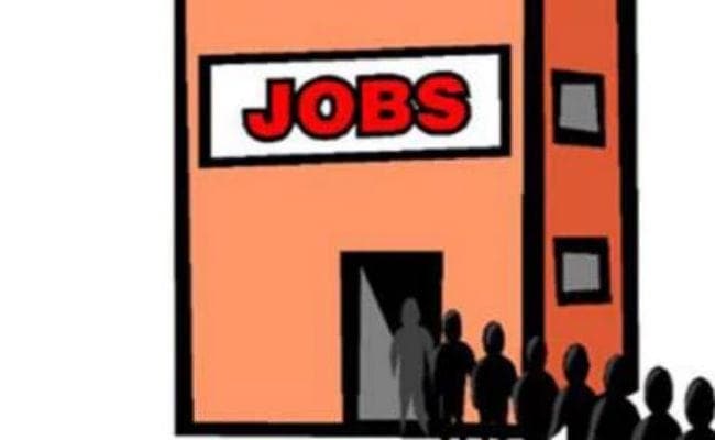 पलामू में चतुर्थवर्गीय पदों पर नियुक्ति का मामला : प्रश्न पत्र लीक की प्राथमिकी दर्ज होने के बाद भी की गयी नियुक्ति