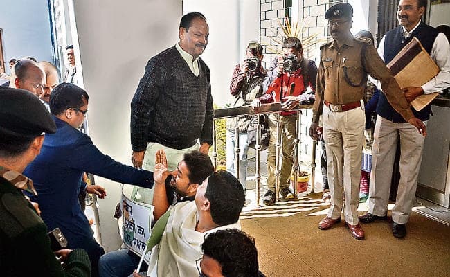 रांची : विपक्ष अड़ा, सत्ता पक्ष भी तेवर में, सदन में गतिरोध