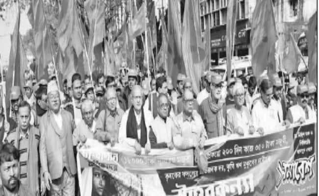 सिलीगुड़ी : काफी दिनों बाद सिलीगुड़ी में वामपंथियों ने दिखाया दम