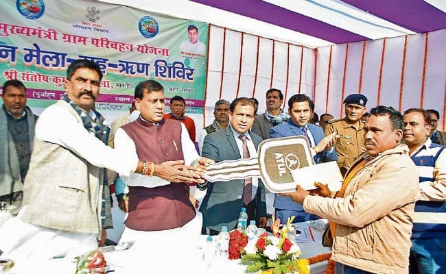 मुख्यमंत्री ग्राम परिवहन योजना में बक्सर अव्वल : परिवहन मंत्री