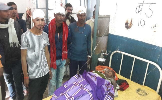 छज्जा विवाद में मारपीट व गोलीबारी, आधा दर्जन लोग घायल