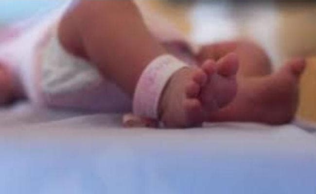 मां ने नवजात की अंगुलियां काटी, संक्रमण से हुई बच्ची की मौत