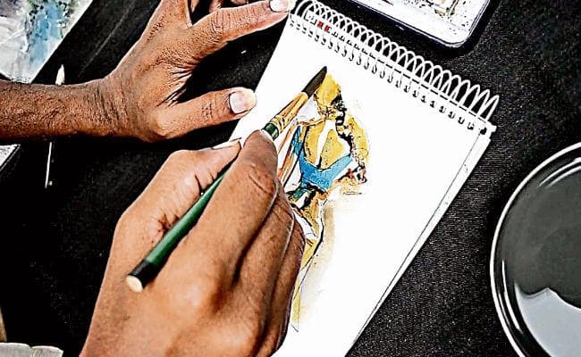 उभर रहे हैं गांवों-कस्बों के कलाकार