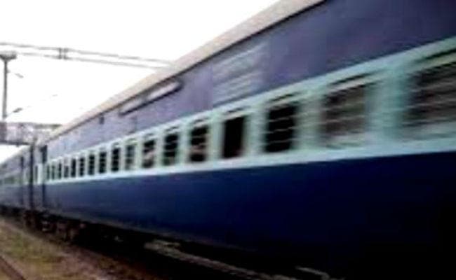 पटना : एक जनवरी से पटना-कोटा एक्सप्रेस में 50 में वेज और 55 में मिलेगा नॉनवेज खाना