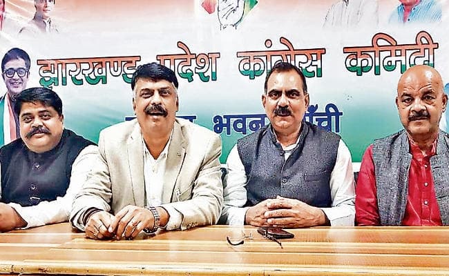 रांची : कंबल ओढ़ कर घी पी रही सरकार: कांग्रेस