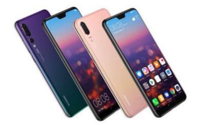 महंगे स्मार्टफोन नये साल में ग्राहकों को करेंगे आकर्षित, किफायती फोन का बोलबाला रहने की उम्मीद