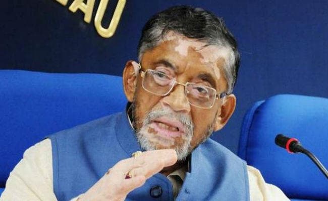 PF खाताधारकों को शेयरों में निवेश घटाने-बढ़ाने के लिए मिल सकता है New Year का तोहफा