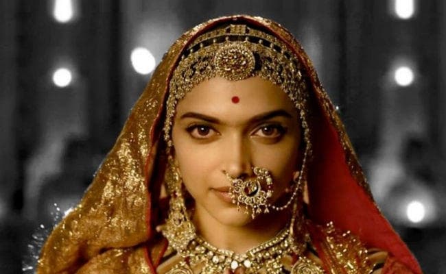 मेवाड़ के पूर्व राज परिवार ने सेंसर बोर्ड के बदलाव के सुझावों को दिखावटी करार दिया