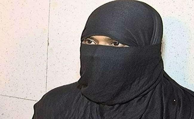 ‘ट्रिपल तलाक’ के खिलाफ लड़ाई लड़ने वाली इशरत जहां भाजपा में शामिल