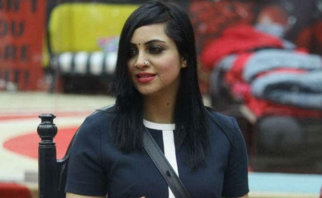 Bigg Boss 11: बड़ा उलटफेर, इन दो सदस्‍यों के साथ फिर हो सकती अर्शी खान की वापसी!