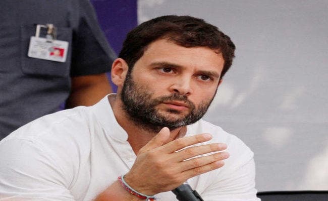 राहुल गांधी के खिलाफ विशेषाधिकार हनन नोटिस को वेंकैया नायडू ने सुमित्रा महाजन के पास भेजा