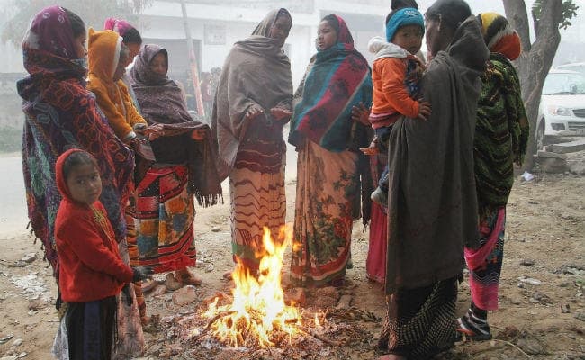सर्दी का सितम : झारखंड में ओस जम कर हो रही बर्फ, 48 घंटे तक कोल्ड-डे की चपेट में रहेगा बिहार