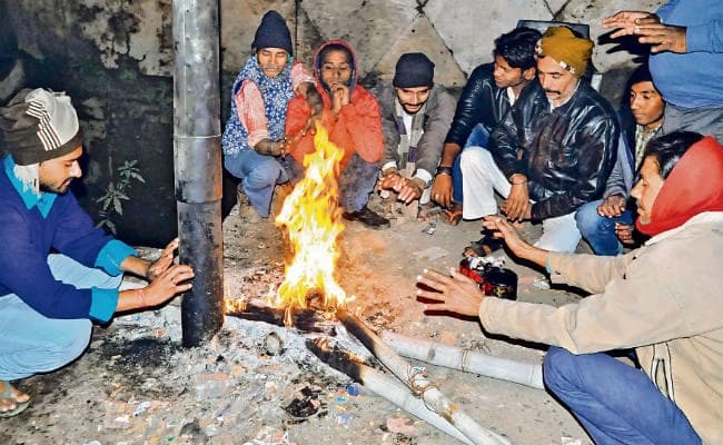 ठिठुर रहा गया, 2.8 डिग्री तक पहुंचा पारा