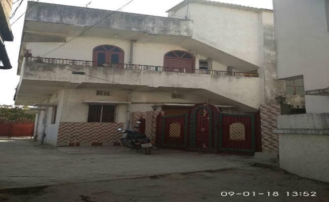 लालू के सेवक की कथा : मदन यादव के घर पर लटका है ताला, ड्राइवर है शिकायतकर्ता सुमित