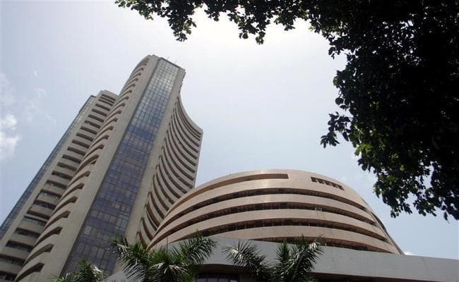 दूसरे दिन भी शेयर बाजार नयी ऊंचाई पर हुआ बंद, सेंसेक्स 90 अंक मजबूत