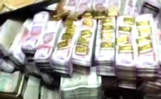 निजी कंपनी के लॉकर पर आइटी का छापा, 61 करोड़ की संपत्ति जब्त, इस वजह से कंपनी है दिल्ली में खास