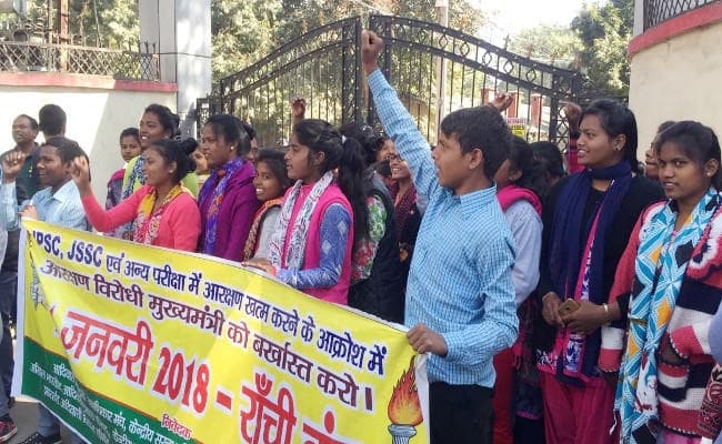 RANCHI Bandh : आदिवासी, मूलवासी संगठनों ने कहा, मुख्यमंत्री को बर्खास्त करो, तो पुलिस ने की यह कार्रवाई, See PICS