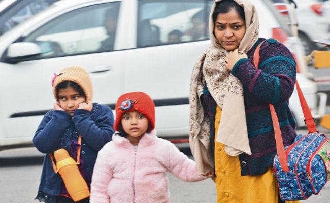 बिहार में सर्दी का सितम, शीतलहर ने हाड़ कंपाया, जानें झारखंड का हाल