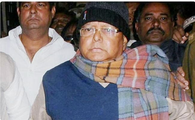 हाईकोर्ट पहुंचे लालू प्रसाद, चारा घोटाला में मिली सजा के खिलाफ की अपील