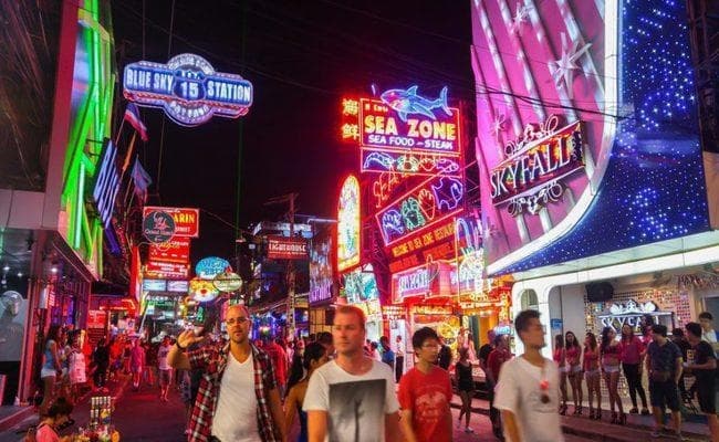 बैंकाक में मसाज, रेव और वाइफ स्वैपिंग वाली पार्टियों में खर्च होता था चारा घोटाले का पैसा, जानें