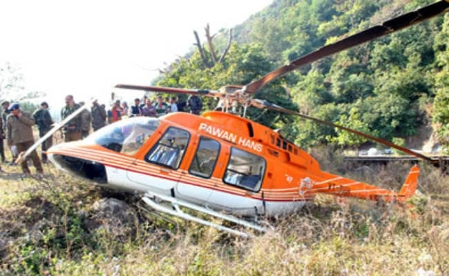 सात लोगों को लेकर जा रहा  ONGC का Helicopter दुर्घटनाग्रस्‍त, मलबा मिला, 4 की मौत