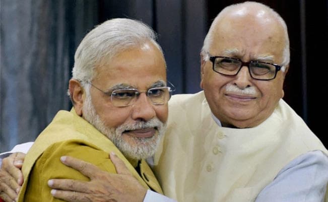 मकर संक्रांति : सच हुई आडवाणी की भविष्यवाणी, भाजपा की संक्रांति आयी पर वे खुद पीछे छूट गये