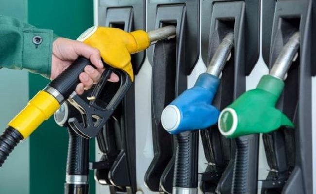 आसमान छू रही पेट्रोल-डीजल की कीमतें, ये उपाय कर आप खरीद सकते हैं सस्‍ता फ्यूल