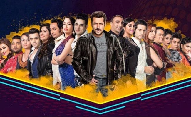 Bigg Boss 11 Finale से पहले अपना सफर देख इमोशनल हुए घरवाले, देखें इनकी Profile...!